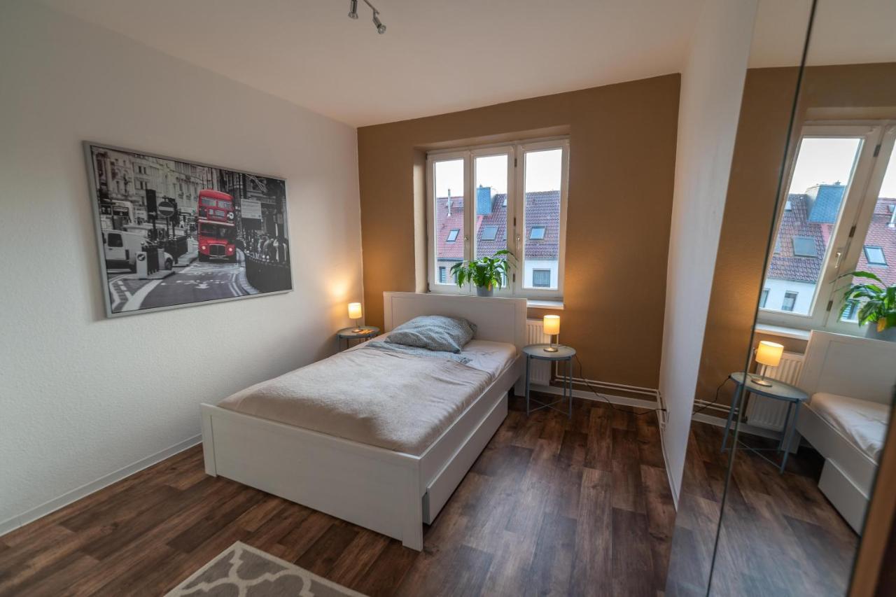2 Bedroom 65Qm - Kitchen - Central - Netflix Magdeburg Exteriör bild