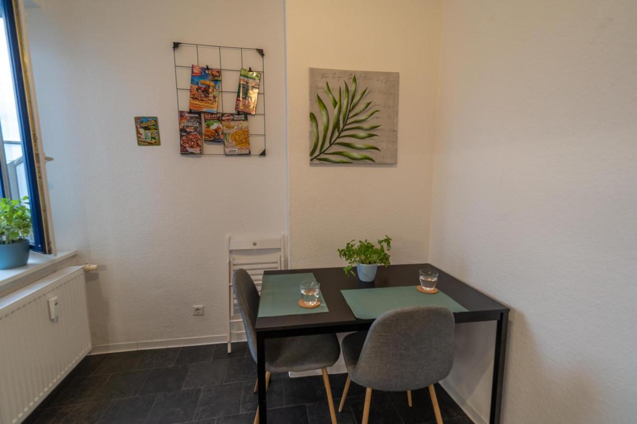 2 Bedroom 65Qm - Kitchen - Central - Netflix Magdeburg Exteriör bild